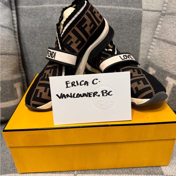 Fendi Slip On - Picture 5 of 5